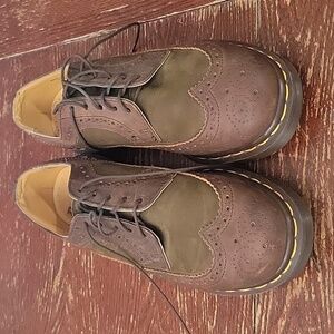 Dr. Martens 3989/59 AW004 Wingtip Oxford Shoes 7 Vintage 90's
